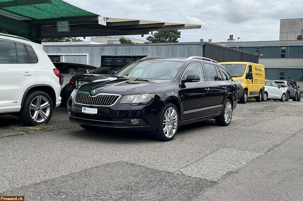 Bild 1: Occasion SKODA Superb Combi 2.0 TDi Elégance 4x4 DSG