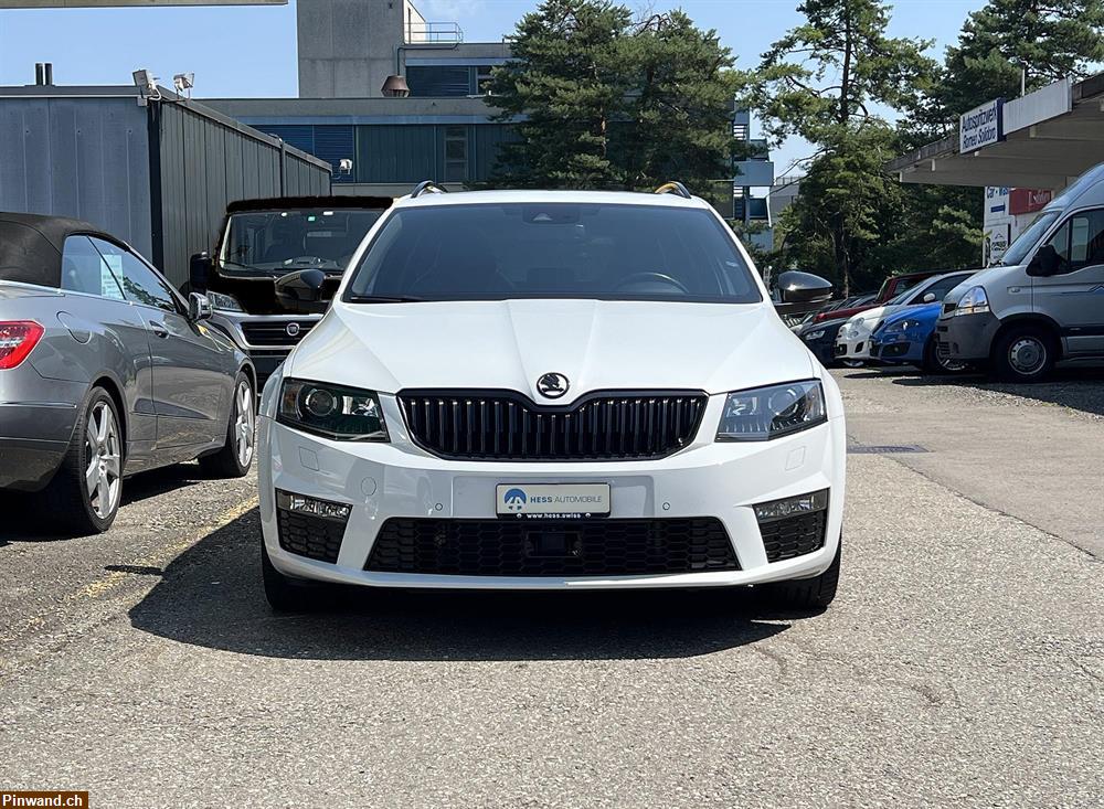 Bild 2: SKODA Octavia Combi 2.0 TSI RS 220 DSG zu verkaufen