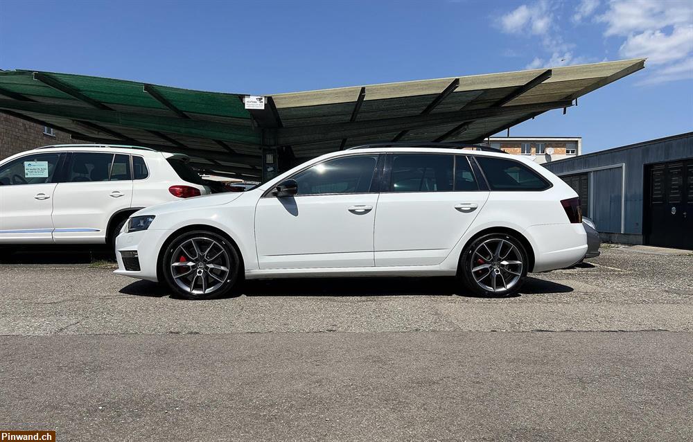 Bild 3: SKODA Octavia Combi 2.0 TSI RS 220 DSG zu verkaufen