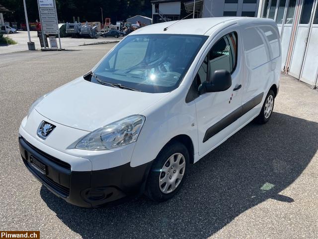 Bild 2: Peugeot Partner Kastenwagen L1 1.6 90 Urban zu verkaufen