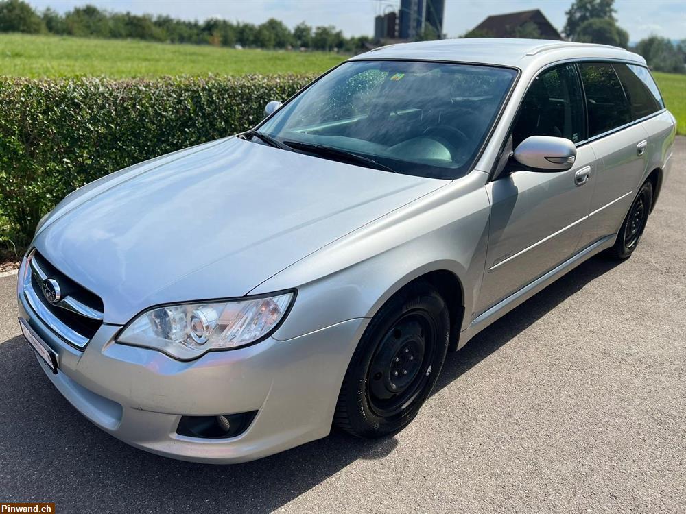 Bild 1: SUBARU Legacy 2.0R AWD Swiss