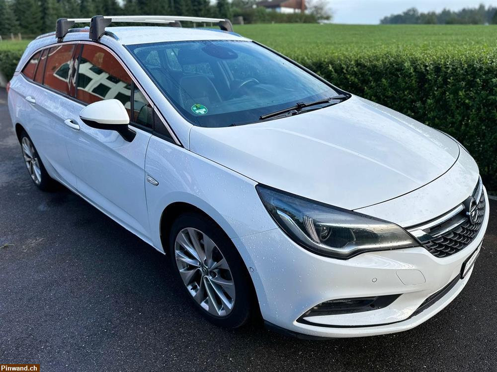 Bild 3: OPEL Astra Sports Tourer 1.6i Turbo Excellence