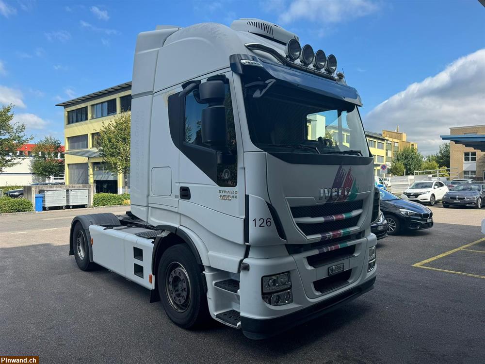 Bild 3: IVECO Stralis 460 Euro 6 Sattelschlepper