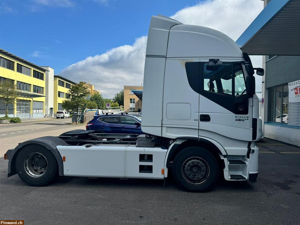 Bild 3: IVECO Stralis 460 Euro 6 Sattelschlepper