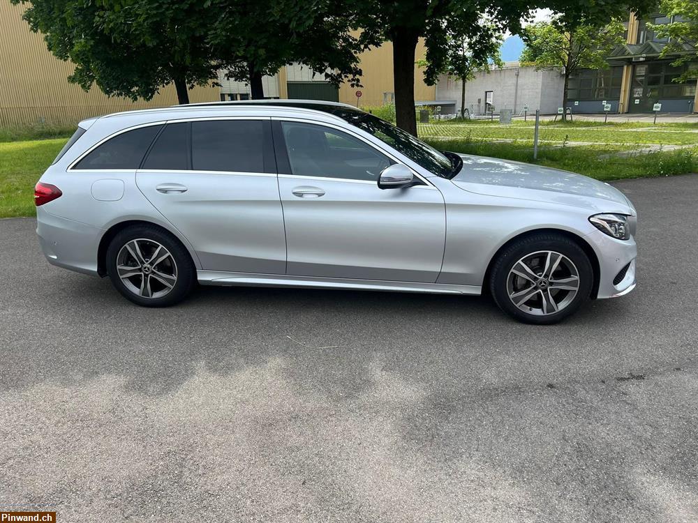 Bild 3: MERCEDES-BENZ C 220 d AMG Line 4Matic 9G-Tronic