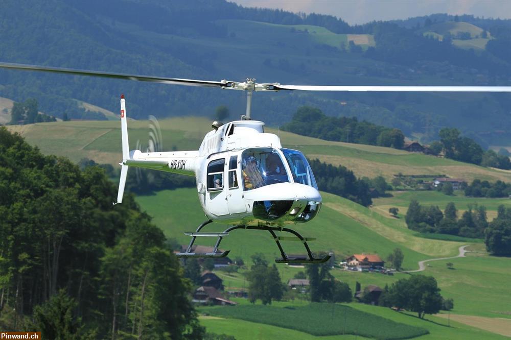 Bild 1: Helikopterflug Abflugort: Airport CH-1713 Ecuvillens FR