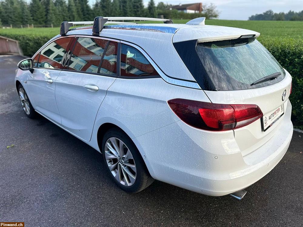 Bild 2: OPEL Astra Sports Tourer 1.6i Turbo Excellence