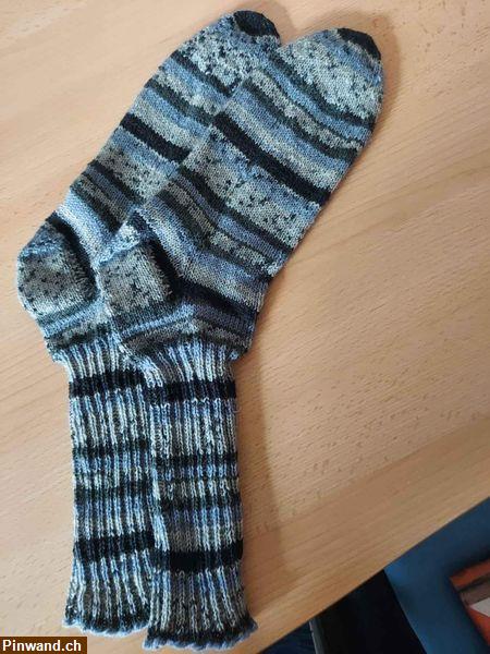 Bild 3: Handgestrickte Socken GR. 40-44 zu verkaufen