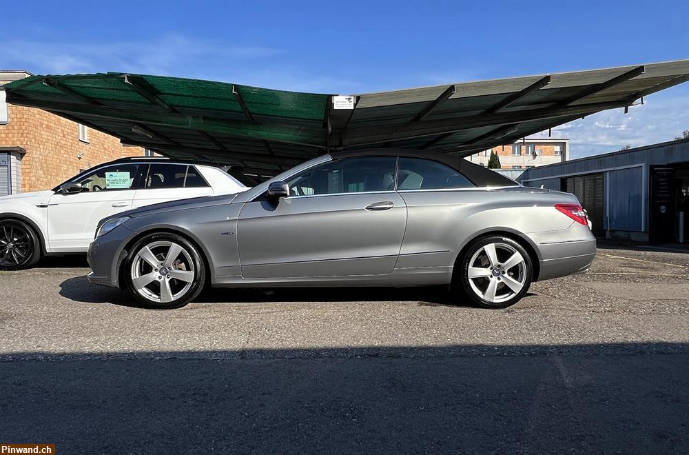 Bild 11: MERCEDES-BENZ E 250 CGI BlueEfficiency Cabrio Automatic