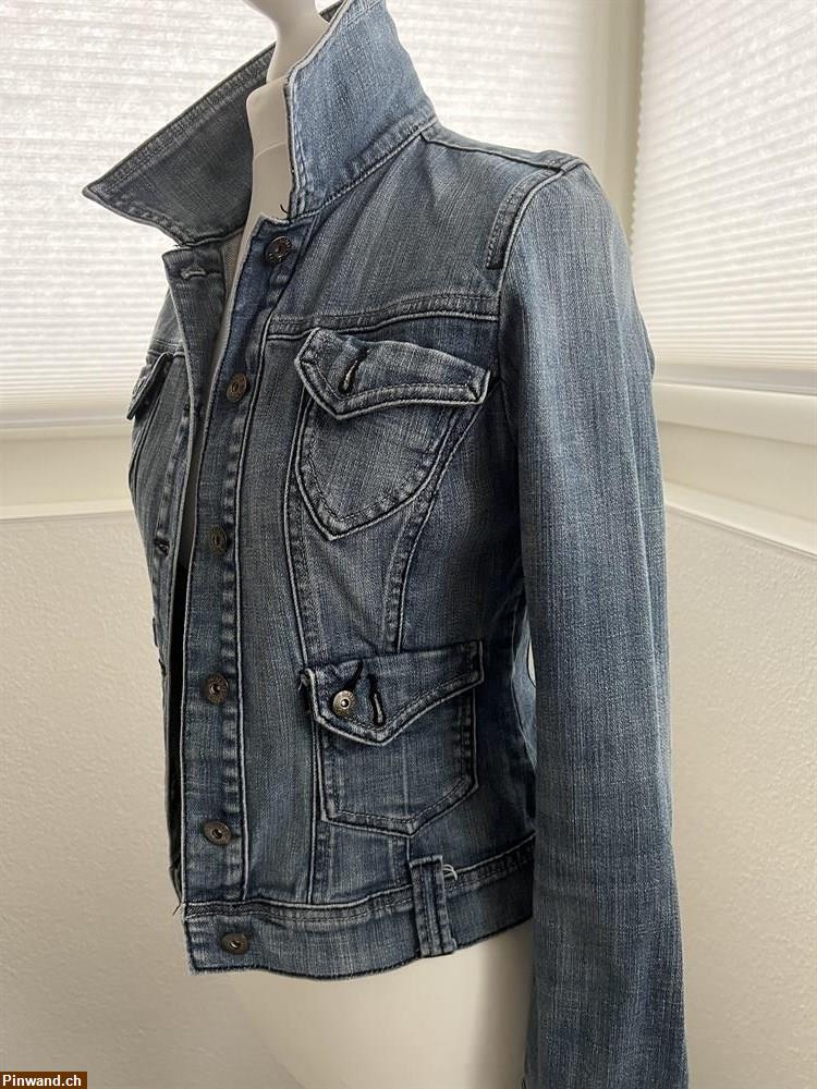 Bild 2: Damen Jeans Jacke Gr. M zu verkaufen