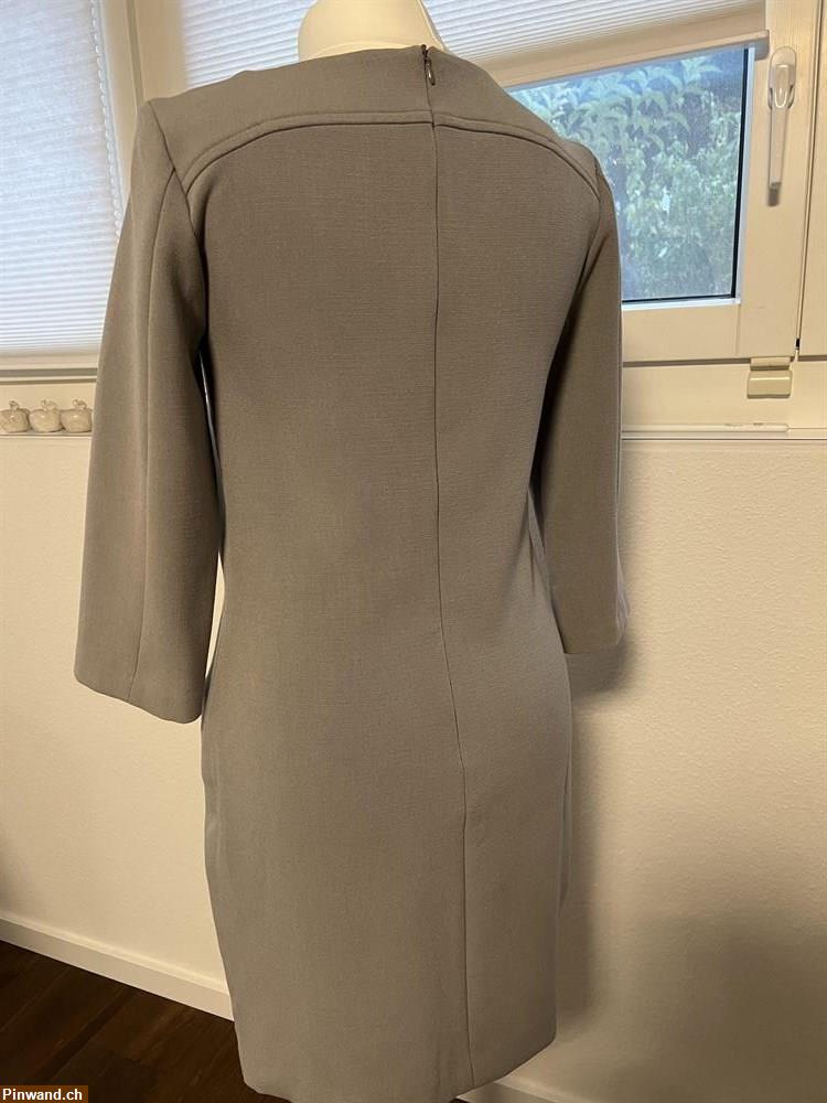 Bild 4: Kleid grau Gr. 36 zu verkaufen