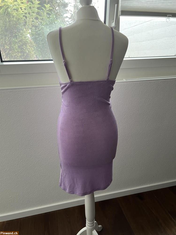 Bild 3: Damen Kleid lila zu verkaufen