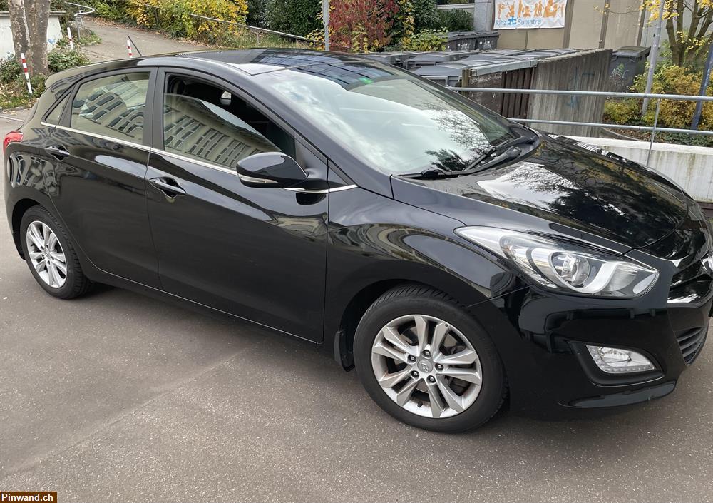 Bild 1: Verkauf: Hyundai i30 Jg. 2013