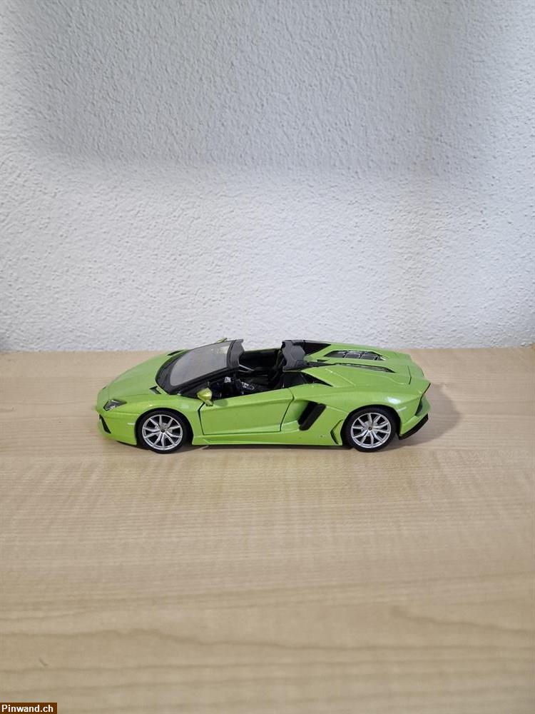 Bild 3: Lamborghini Aventador Roadster