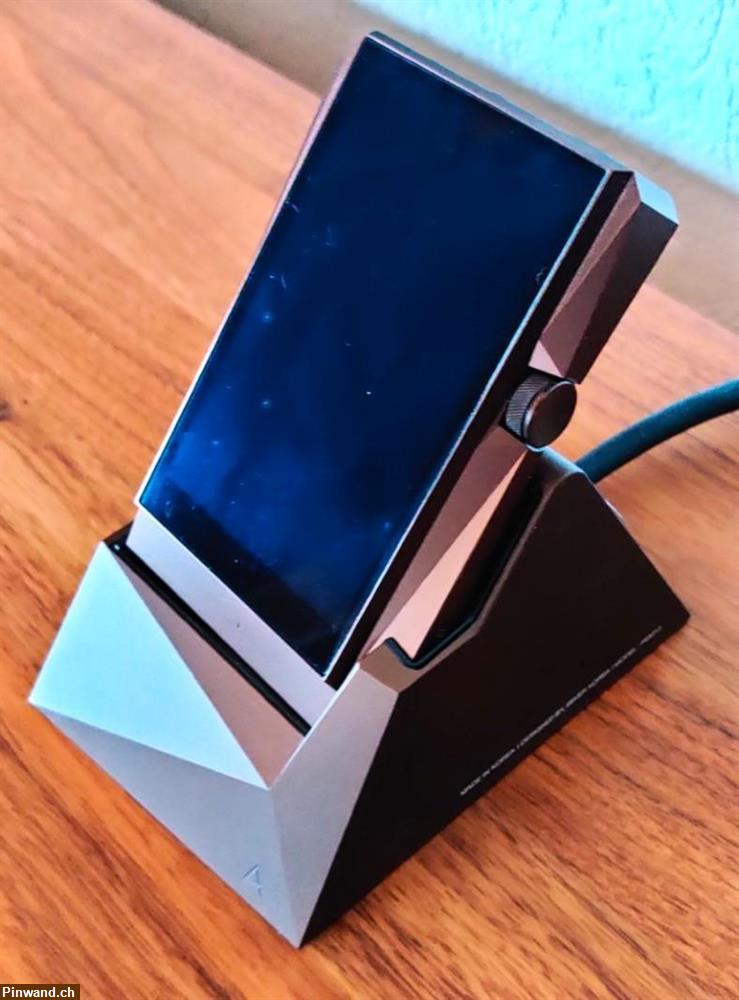 Bild 4: Astell & Kern DAP AK380 + Docking Station