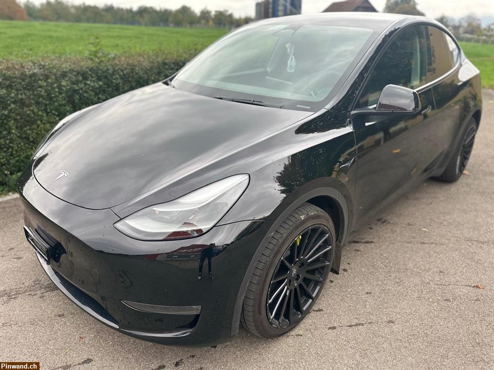 Bild 2: TESLA Model Y Long Range