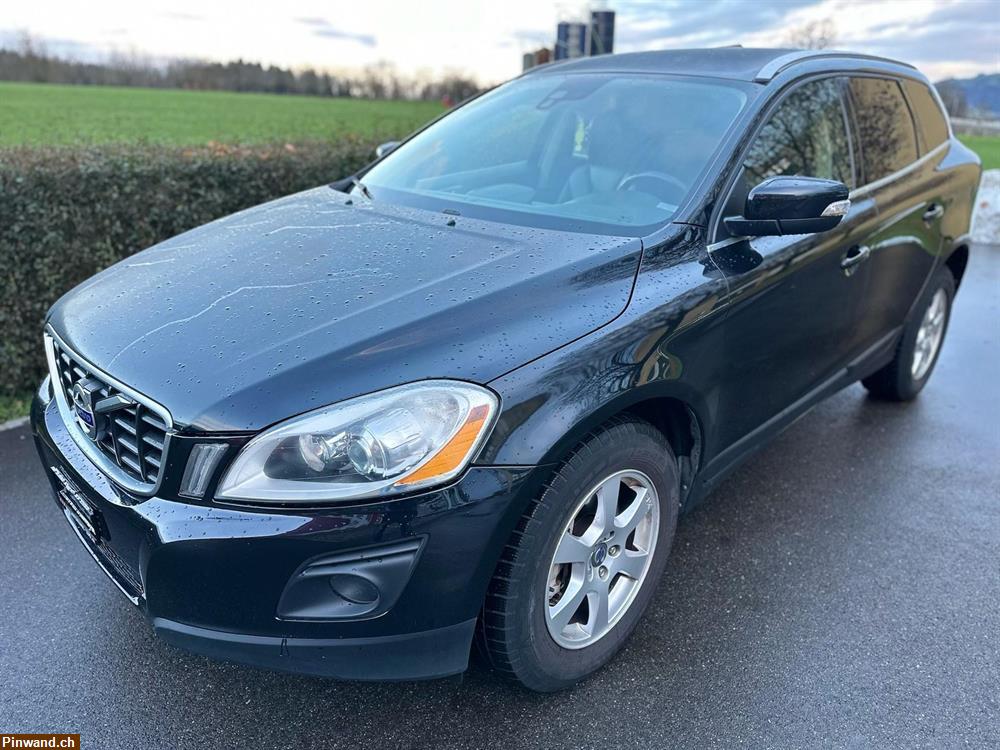 Bild 5: VOLVO XC60 D5 AWD Summum Geartronic