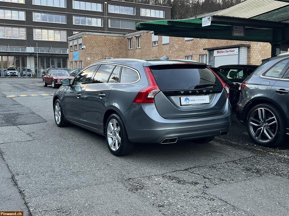 Bild 4: VOLVO V60 D4 AWD Executive Geartronic