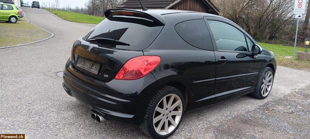 Bild 4: PEUGEOT 207 1.6 16V Turbo GTi