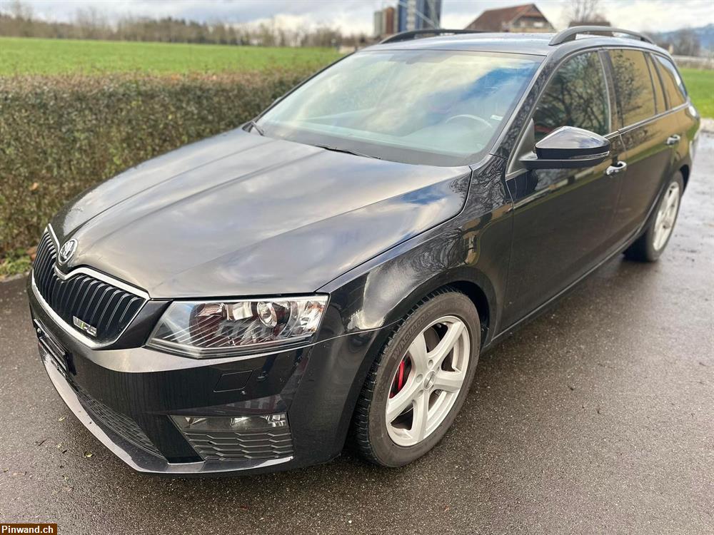 Bild 2: SKODA Octavia Combi 2.0 TSI RS Prag