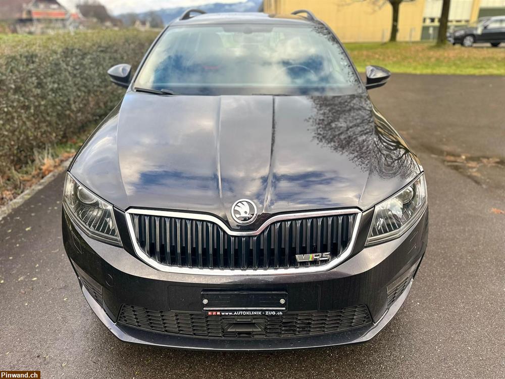 Bild 3: SKODA Octavia Combi 2.0 TSI RS Prag