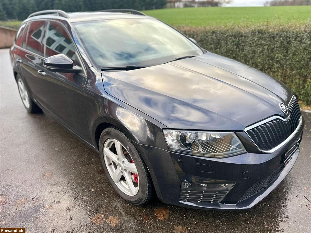 Bild 4: SKODA Octavia Combi 2.0 TSI RS Prag