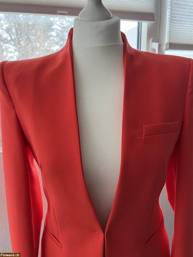 Bild 2: Damen Blazer rot zu verkaufen