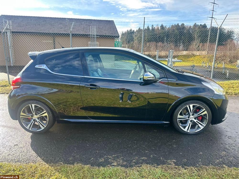 Bild 6: PEUGEOT 208 1.6 Turbo GTi Sport