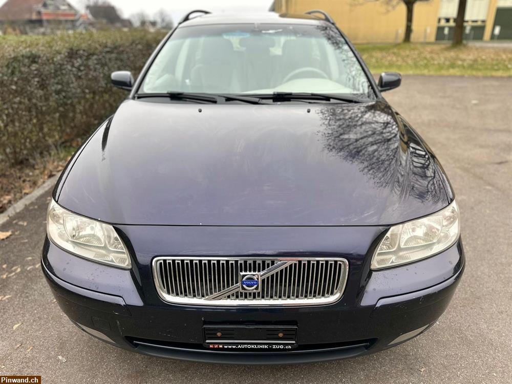 Bild 3: VOLVO V70 2.4 Kinetic