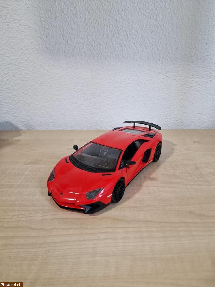 Bild 2: Lamborghini Aventador SV