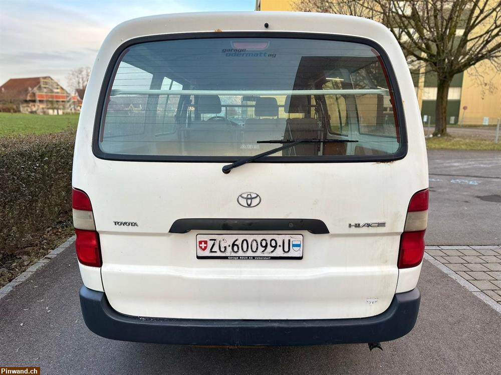 Bild 5: TOYOTA Hiace D-4D Van 4WD SWB