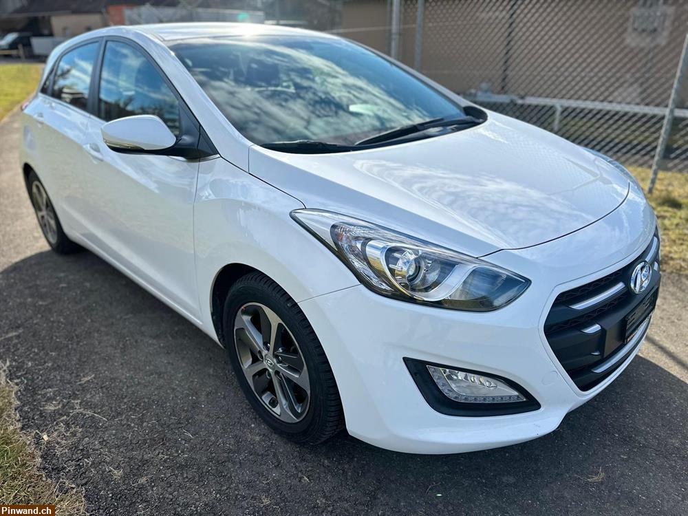 Bild 3: HYUNDAI i30 1.6 CRDi Vertex Automatic DCT