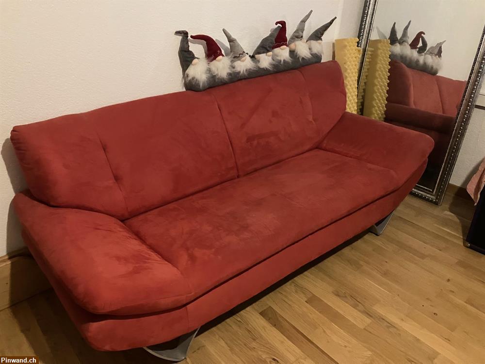 Bild 1: Rotes Sofa zu verkaufen