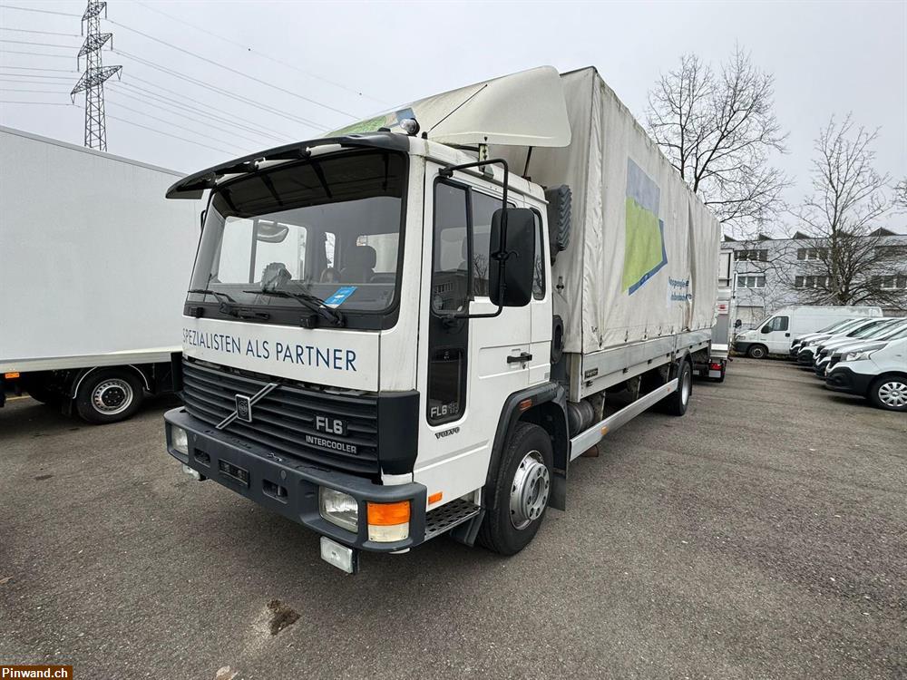 Bild 2: VOLVO FL6L612 Blache mit Hebebühne