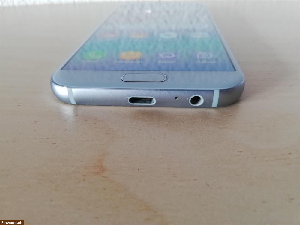 Bild 9: Samsung Galaxy A5 (2017), 32 GB inkl. Zubehör