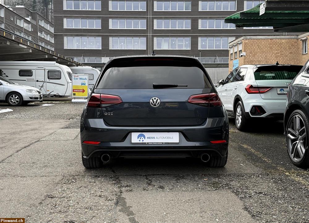 Bild 5: VW Golf 2.0 TSI GTI