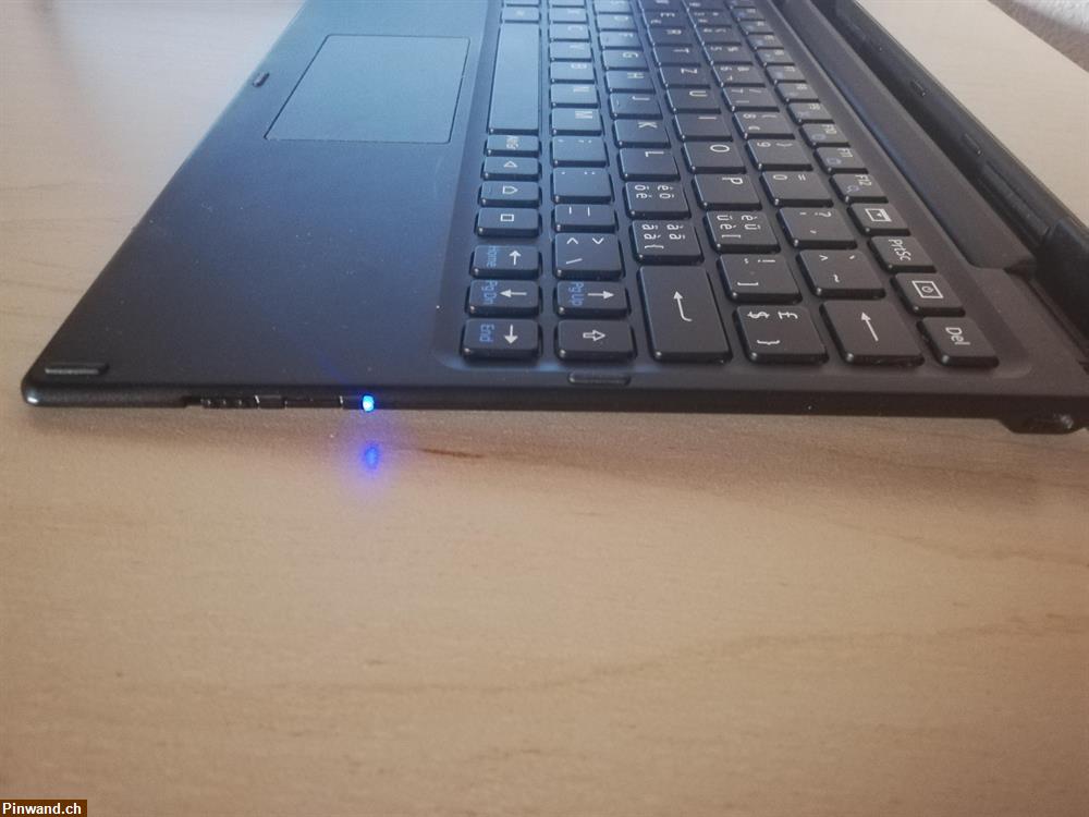 Bild 6: Bluetooth Tastatur mit Touchpad Sony BKB50