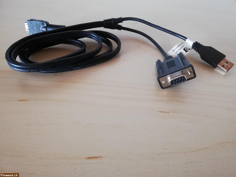 Bild 2: iPAQ USB/serielles AutoSync & Ladekabel