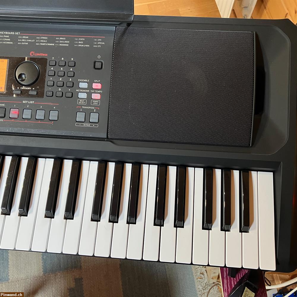 Bild 3: Keyboard KORG EK50L Neuwertig