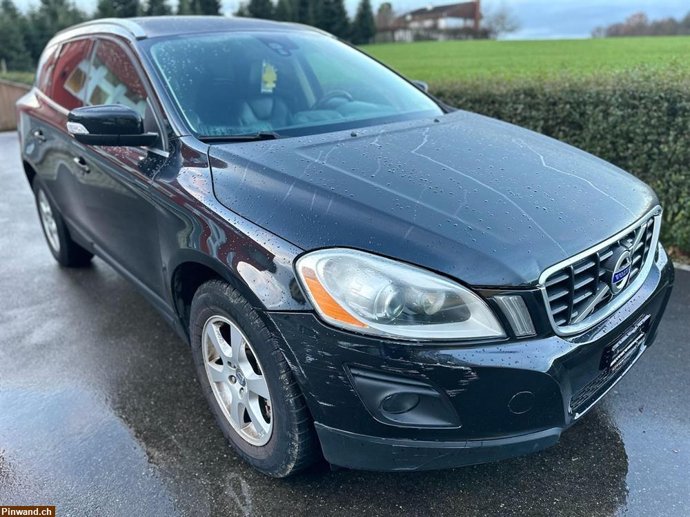 Bild 4: VOLVO XC60 D5 AWD Summum Geartronic