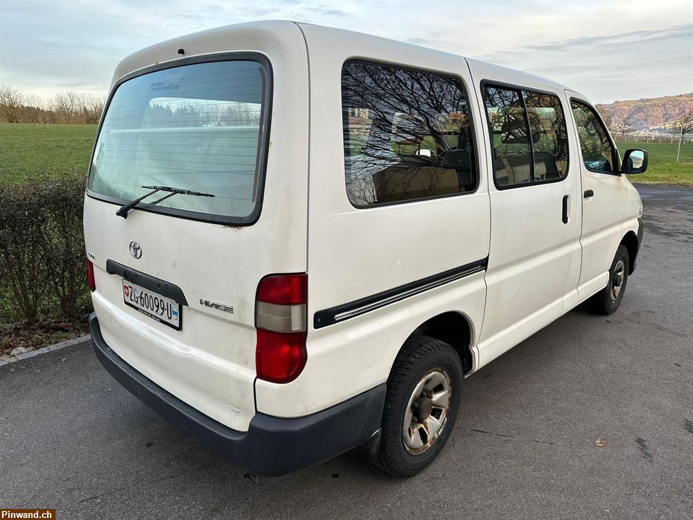 Bild 6: TOYOTA Hiace D-4D Van 4WD SWB